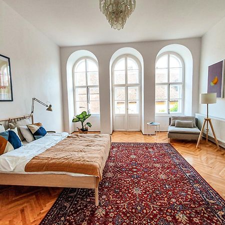 Favst Old Square Apartment Sibiu Exterior photo